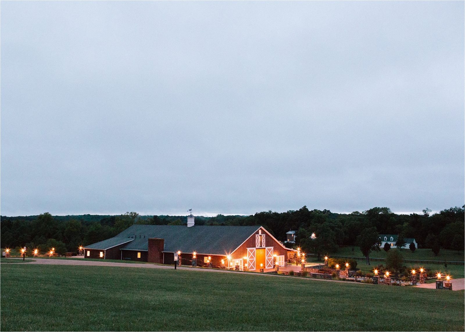 Charlottesville, Virginia Photographer Mount Ida Lodge Meggan + Mark